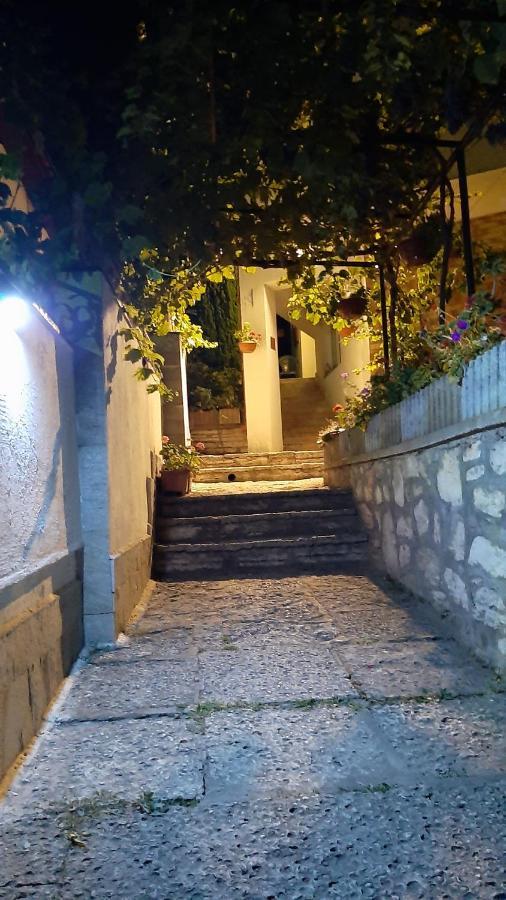 Popov Guest House Balchik Exterior photo
