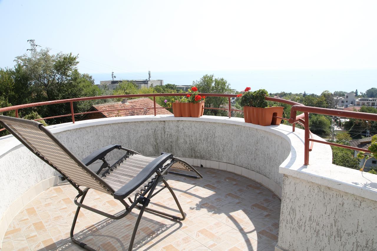 Popov Guest House Balchik Exterior photo