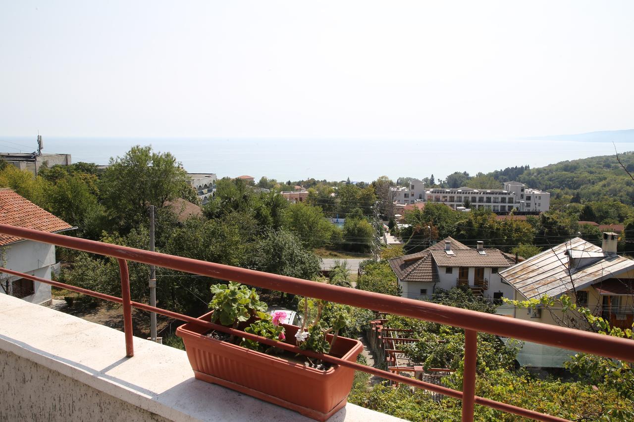 Popov Guest House Balchik Exterior photo