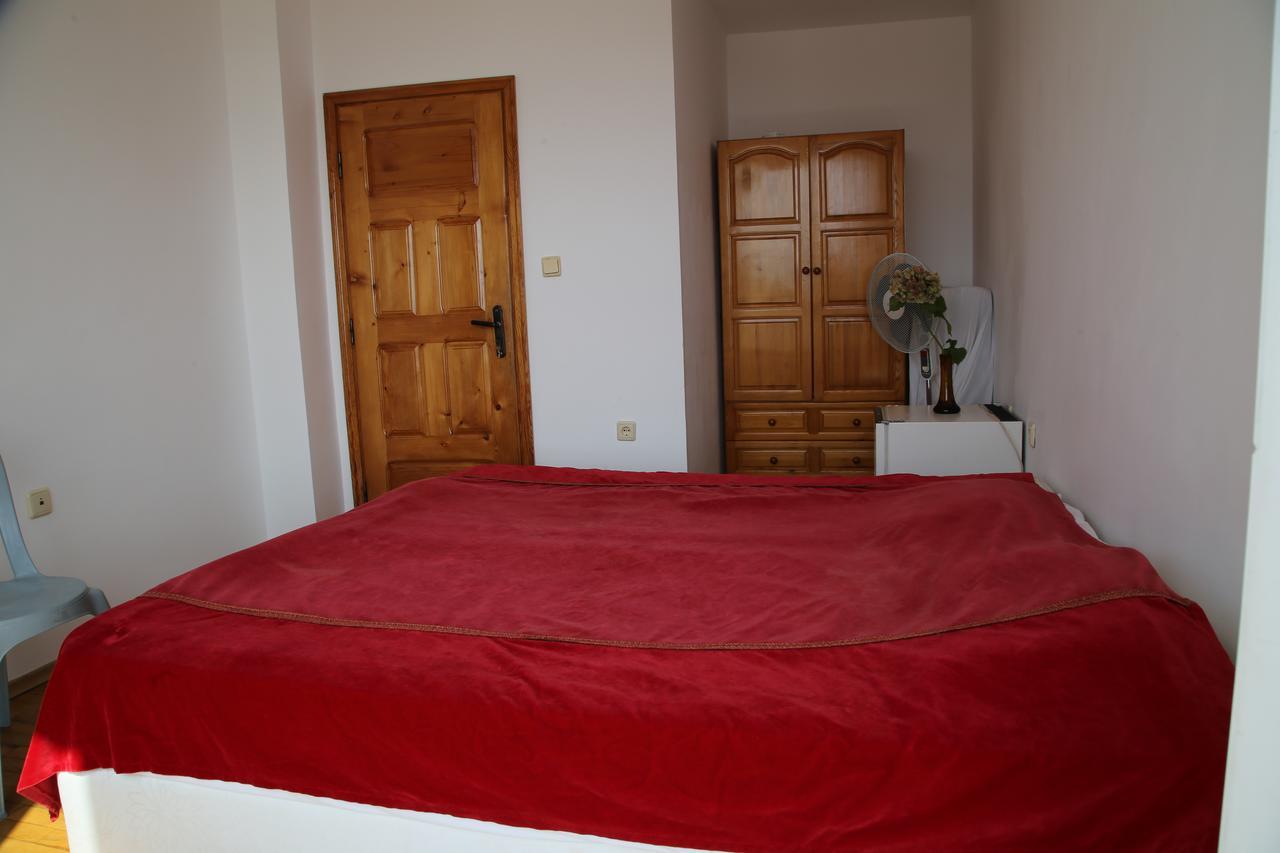 Popov Guest House Balchik Exterior photo