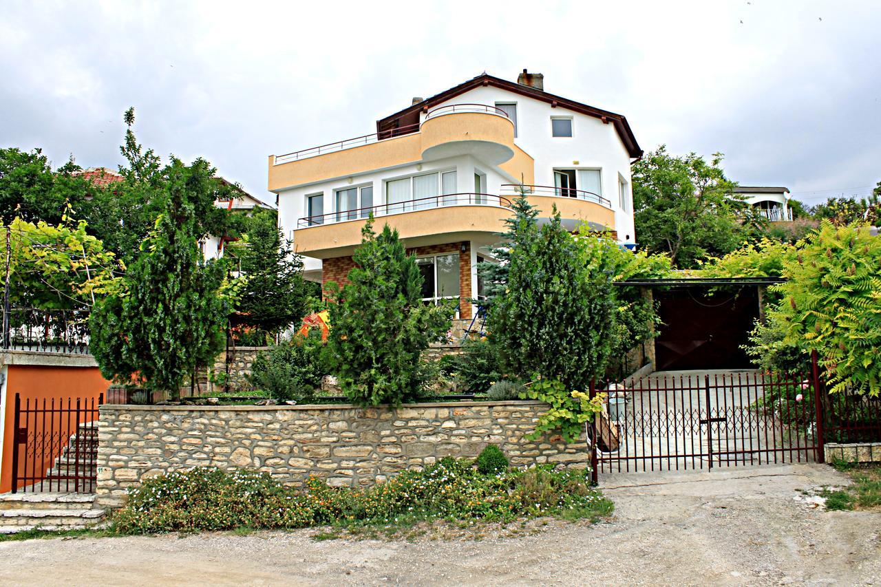 Popov Guest House Balchik Exterior photo